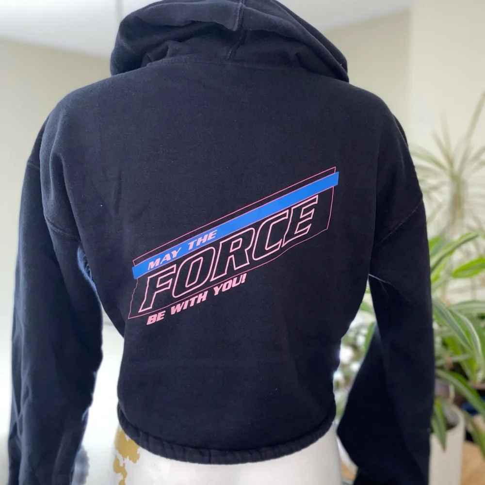 💙. Star Wars Black Graphic Cropped Hoodie With Drawstring Waist. - Picture 3 of 12